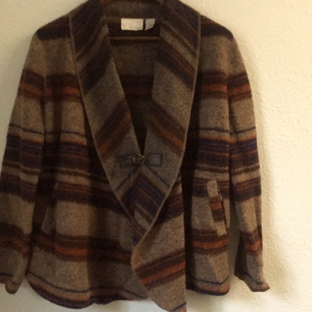 Kenar wool sweater with leather belt